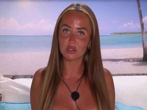 Love Island fans spot Ciaran is 'terrified' of Nicole during kissing challenge