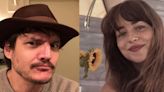 Dakota Johnson e Pedro Pascal surgem abraçados em show. E Chris Martin?