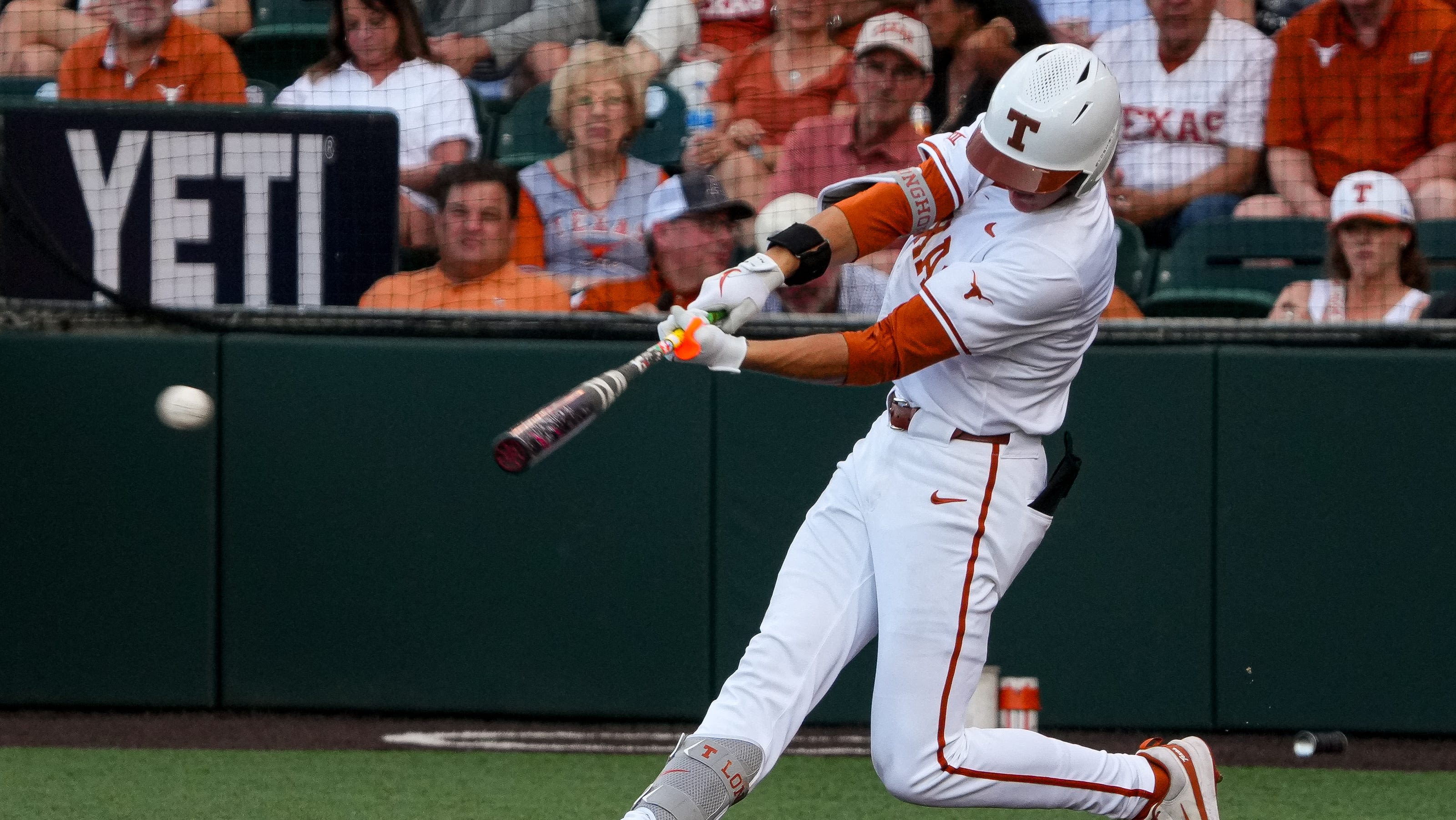 Texas baseball certainly won't host a regional without Big 12 tourney win | Golden
