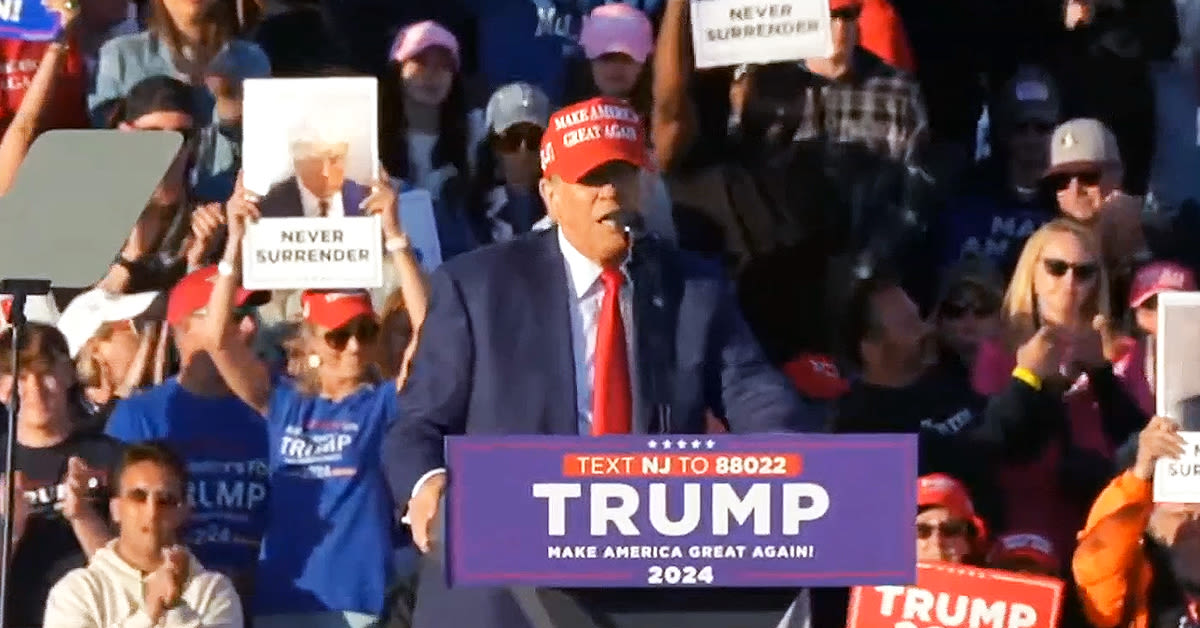 ‘The Late, Great Hannibal Lecter!’ 5 Wildest Moments from Trump’s Bizarre Rally in New Jersey