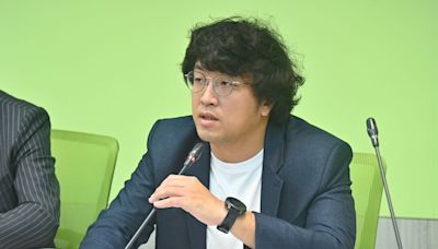 黑熊學院賣第五縱隊識別課 名嘴酸沈伯洋：假議題還要開課？