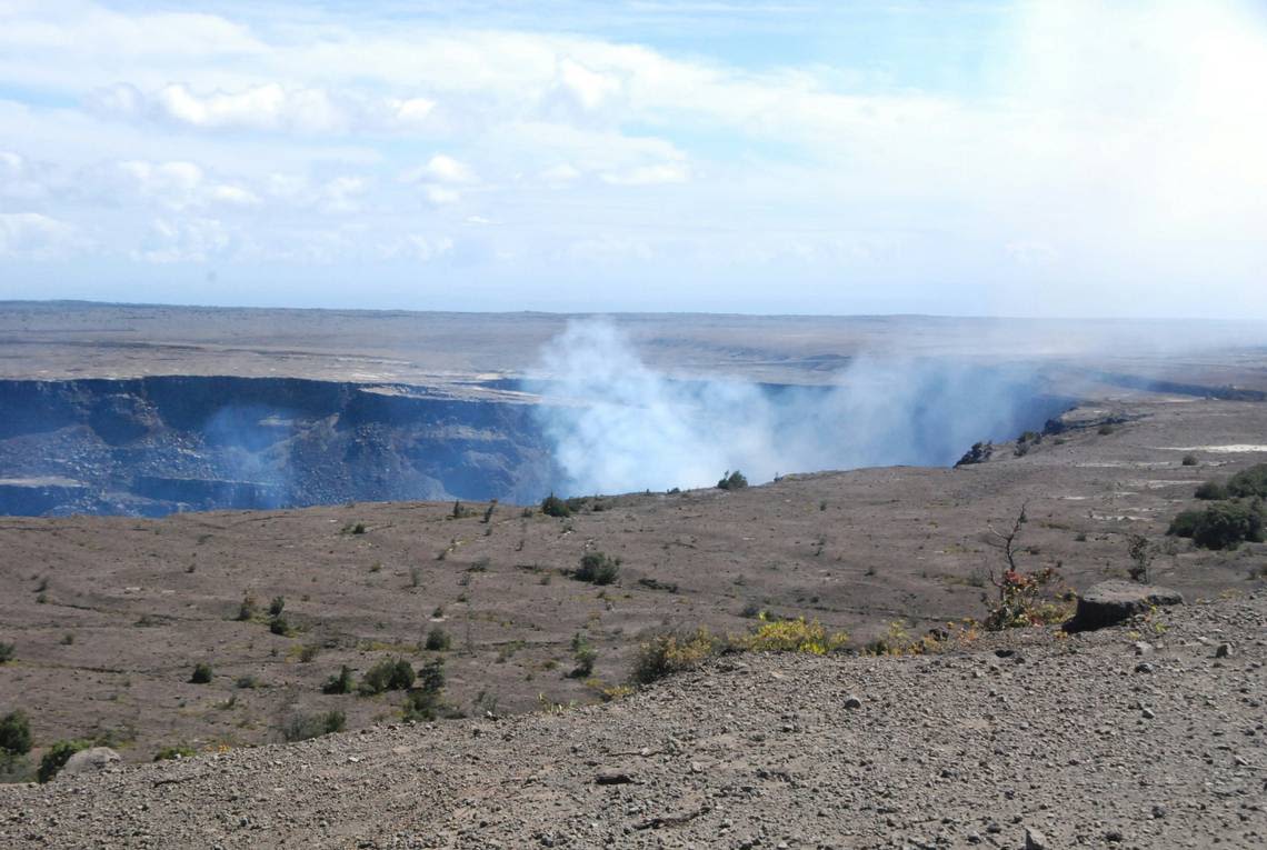 Over 350 earthquakes rattle Hawaii’s Big Island in one day, experts say. What to know