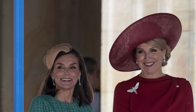 Letizia luce unos pendientes de la reina Sofía en su encuentro con Máxima de Holanda