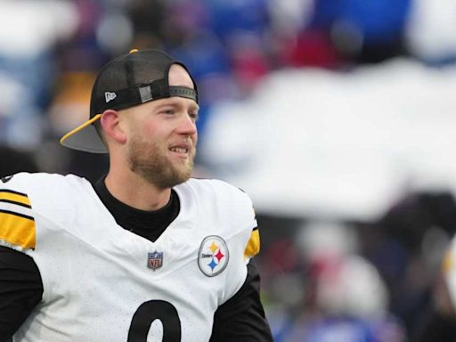 LOOK: Steelers Kicker Chris Boswell Celebrates Marriage