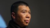 Feng Xiaogang denies moving to the US