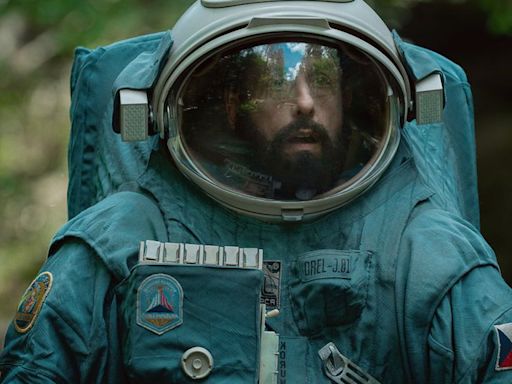 ¿Qué ver?: “Spaceman” y otros filmes dramáticos de Adam Sandler