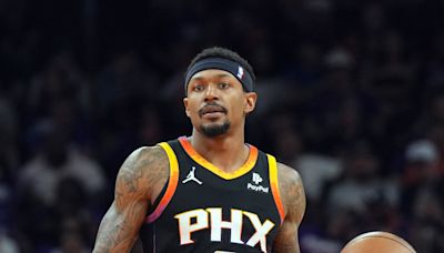 Cameras Caught Bradley Beal Snubbing Suns Coach's High-Five During Loss