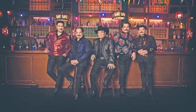 Los Tigres del Norte causan furor en Londres; fans suben al escenario