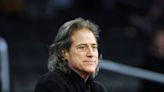 El cómico Richard Lewis, estrella de ‘Curb Your Enthusiasm’, fallece a los 76 años