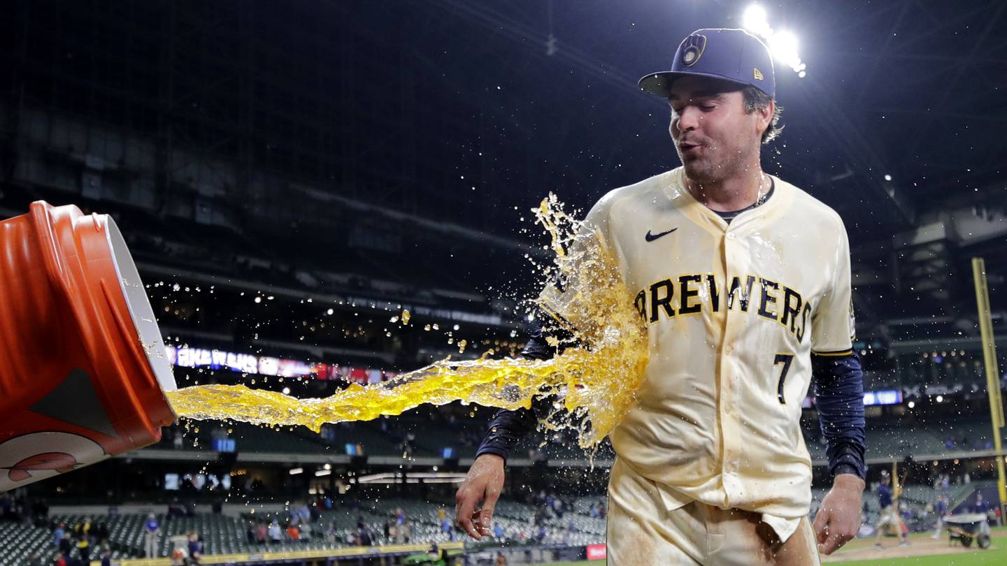 Tyler Black's dad does play-by-play during his second career MLB hit: 'There's a base hit for my boy'