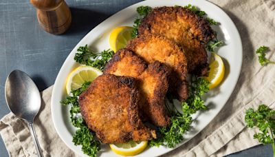 The Most Important Tip For Cooking Crispy Pork Chops In The Air Fryer