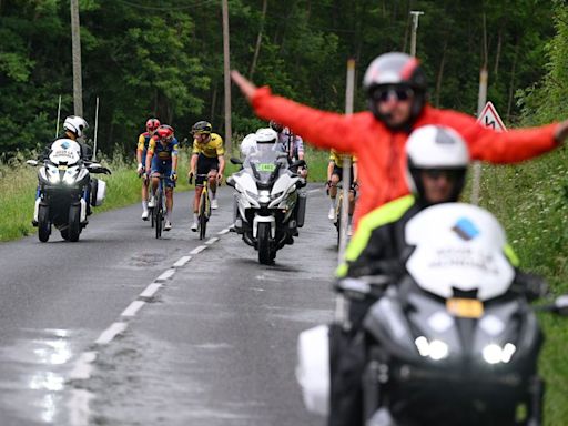 Criterium du Dauphine stage 5 suspended after mass crash hits peloton