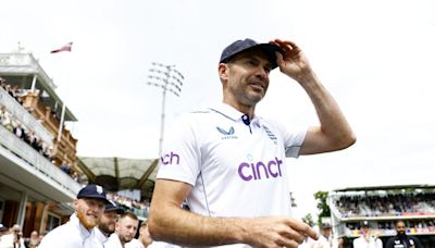 Anderson joins England as bowling mentor post retirement