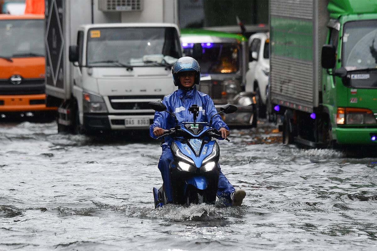 Philippines Suspends Government Work, Schools Due to Typhoon