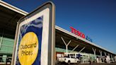 Tesco Clubcard non-members made to pay higher prices for most products including phone contracts