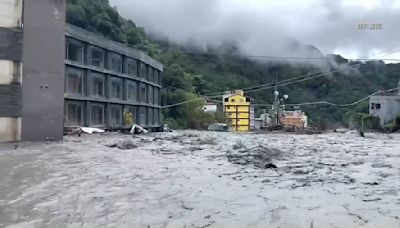 颱風逼近！憂溪水暴漲 公所急勸離「廬山溫泉」居民