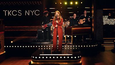 'The Kelly Clarkson Show': How Kellyoke Is Made, Upcoming Covers and More