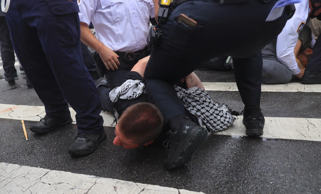 Adams plans review of NYPD response to Brooklyn pro-Palestinian rally after cops punched protesters