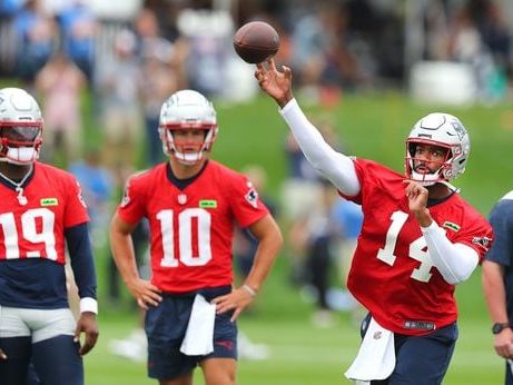 Jacoby Brissett wanted to hold throwing sessions before Patriots training camp. Everyone showed up. - The Boston Globe