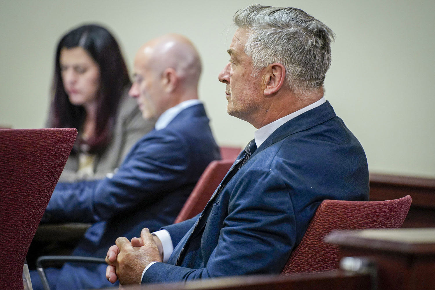 Judge dismisses involuntary manslaughter case against Alec Baldwin in 'Rust' shooting