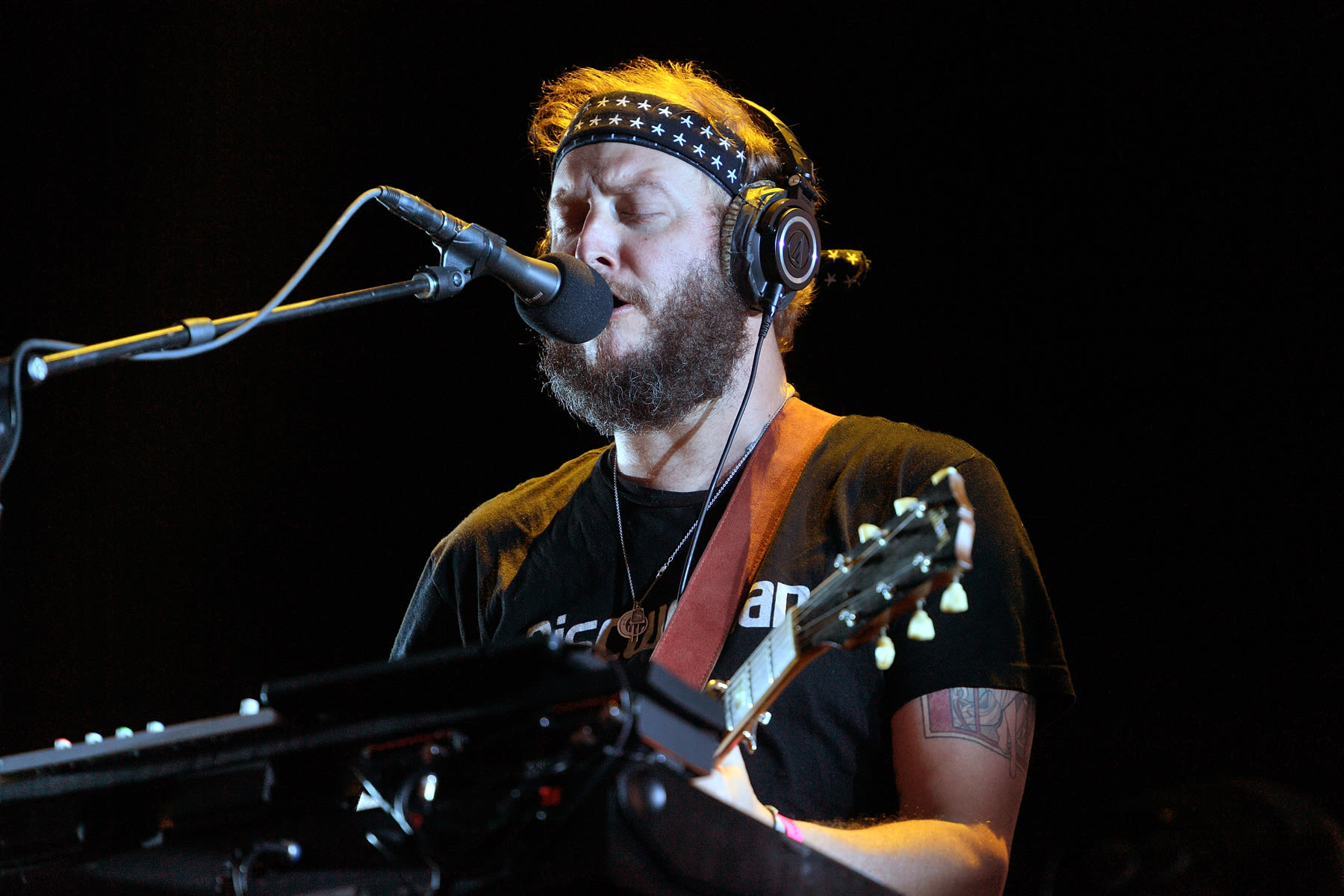 Bon Iver Perform ‘Battle Cry for Freedom’ at Kamala Harris Rally