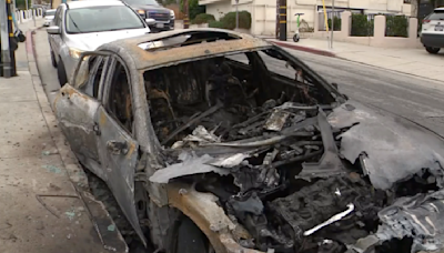 Arsonist sets fire to several cars in Chinatown