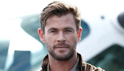 Chris Hemsworth, la predisposizione all'Alzheimer e i giornali che lo hanno fatto arrabbiare, dandolo per «spacciato»