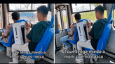 Peruano sorprende al viajar en bus público con un PS5 y le dicen: “No le quedó para el Uber”