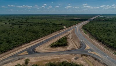 La Nación / Ruta Bioceánica ubicará al país en el centro logístico mundial, destaca analista