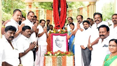 Floral tributes paid to former Chief Minister Kamaraj on his birth anniversary