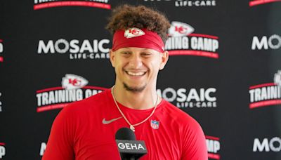 Patrick Mahomes Reacts to Nebraska Five-Star QB Looking Exactly Like Him