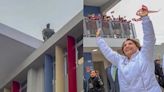 ¿Era necesario? Dina Boluarte inaugura colegio en La Molina rodeada de francotiradores