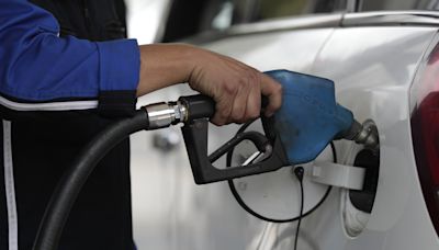 Las gasolinas de mayor consumo de Ecuador vuelven a subir de precio tras reducir subsidios