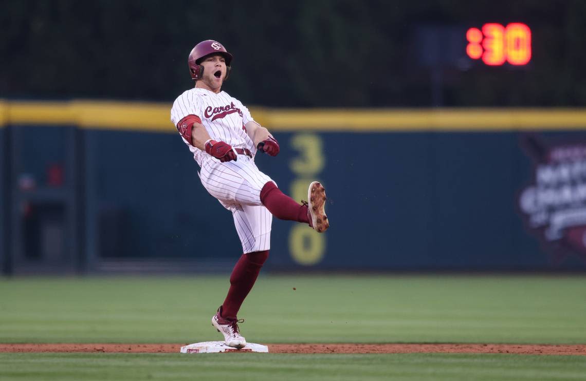 South Carolina earns walk-off win over Kentucky with late-game homer heroics