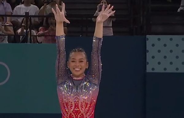 Suni Lee Was All Smiles As She Crushed Floor Routine to Win Bronze Medal