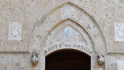 Italy's Monte Dei Paschi shares slide as judge demands new probe