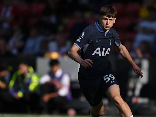 Man United, Man City set to go head-to-head for Tottenham sensation Mikey Moore