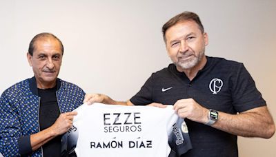 Corinthians anuncia Ramón Díaz para evitar rebaixamento para a Série B