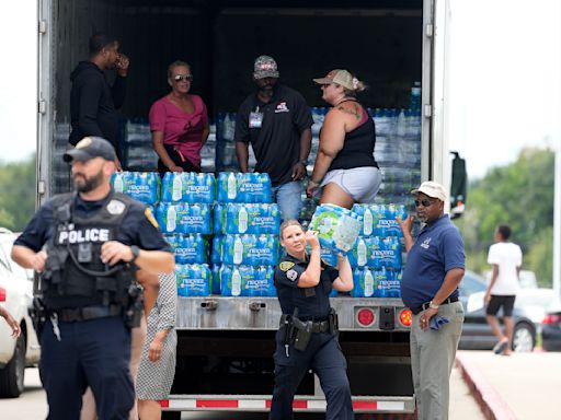 The request for federal aid after Beryl opens rift between White House and Texas