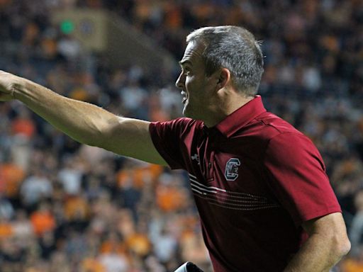 Video: South Carolina football, Shane Beamer work through drills in preseason practice