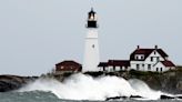 Lee makes landfall in Canada, 1 man killed in Maine