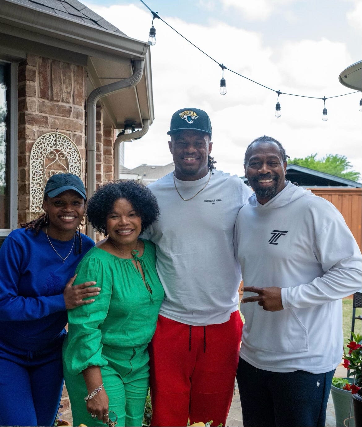 Bond with his mother Veronica, a cancer survivor, runs deep for Jaguars tackle Tyler Lacy