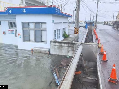 將軍青鯤鯓倒伏式水閘門成功抵禦颱風及天文大潮 官田陸閘因溪水暴漲預防性關閉