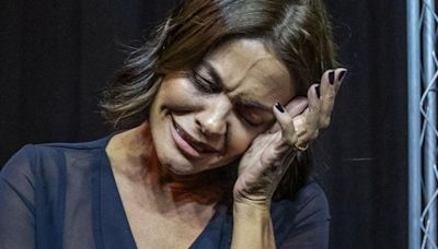 María José Suárez se rompe en directo al enterarse de lo que hace Álvaro Escassi a sus espaldas: 'A mí no me calla nadie'