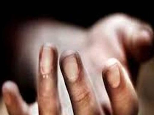 Harrassed Over 'Extramarital Affair', Housewife Kills Self in Bengal - News18