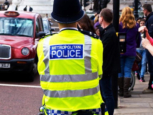 UK: Violent mob clashes with cops outside mosque in Southport