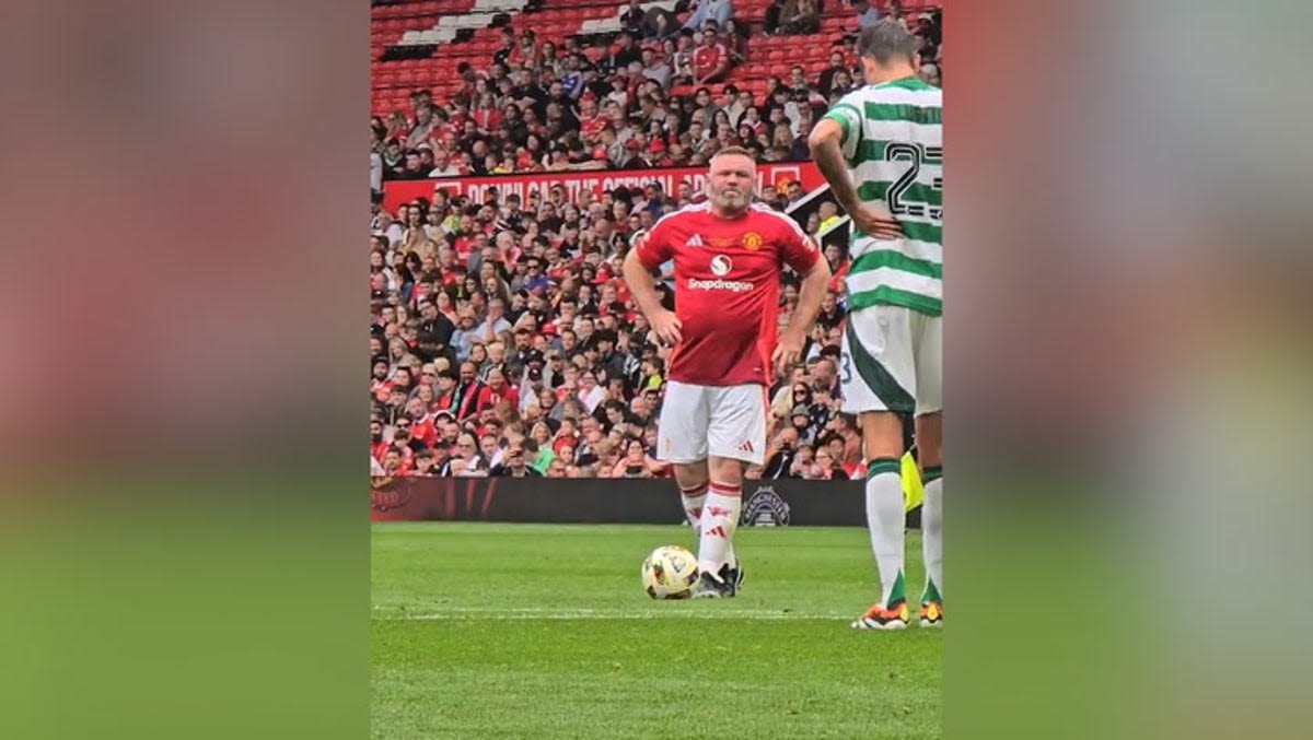 Wayne Rooney scores stunning free kick wearing Manchester United shirt for first time in seven years