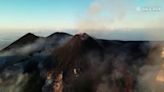 El volcán Etna de Italia vuelve a entrar en erupción: grandes explosiones ofrecen un gran espectáculo en Sicilia