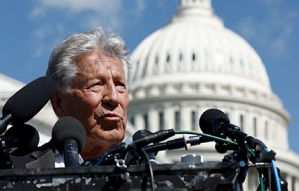 Legendary Racer Mario Andretti Is Being Excluded From F1. Congress Wants to Know Why.