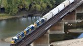 Unions reach a tentative deal, averting major rail strike
